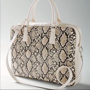 🚫SOLD🚫 White House black market computer bag